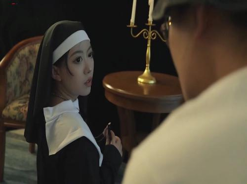 Gã vô gia cư khát tình hiếp dâm nữ tu sĩ xinh đẹp Gã vô gia cư khát tình hiếp dâm nữ tu sĩ xinh đẹp